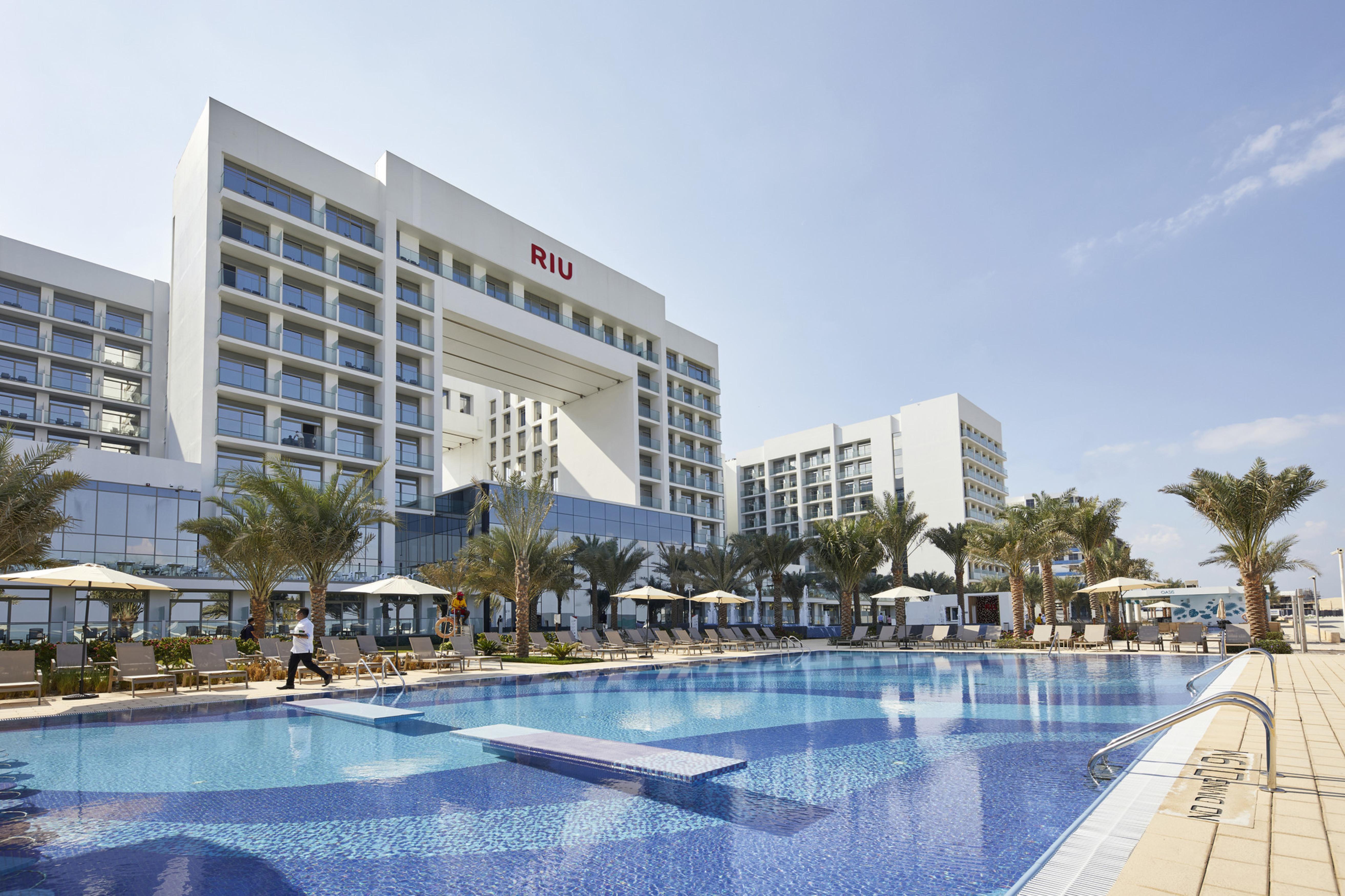 Riu Dubai Hotel Екстериор снимка